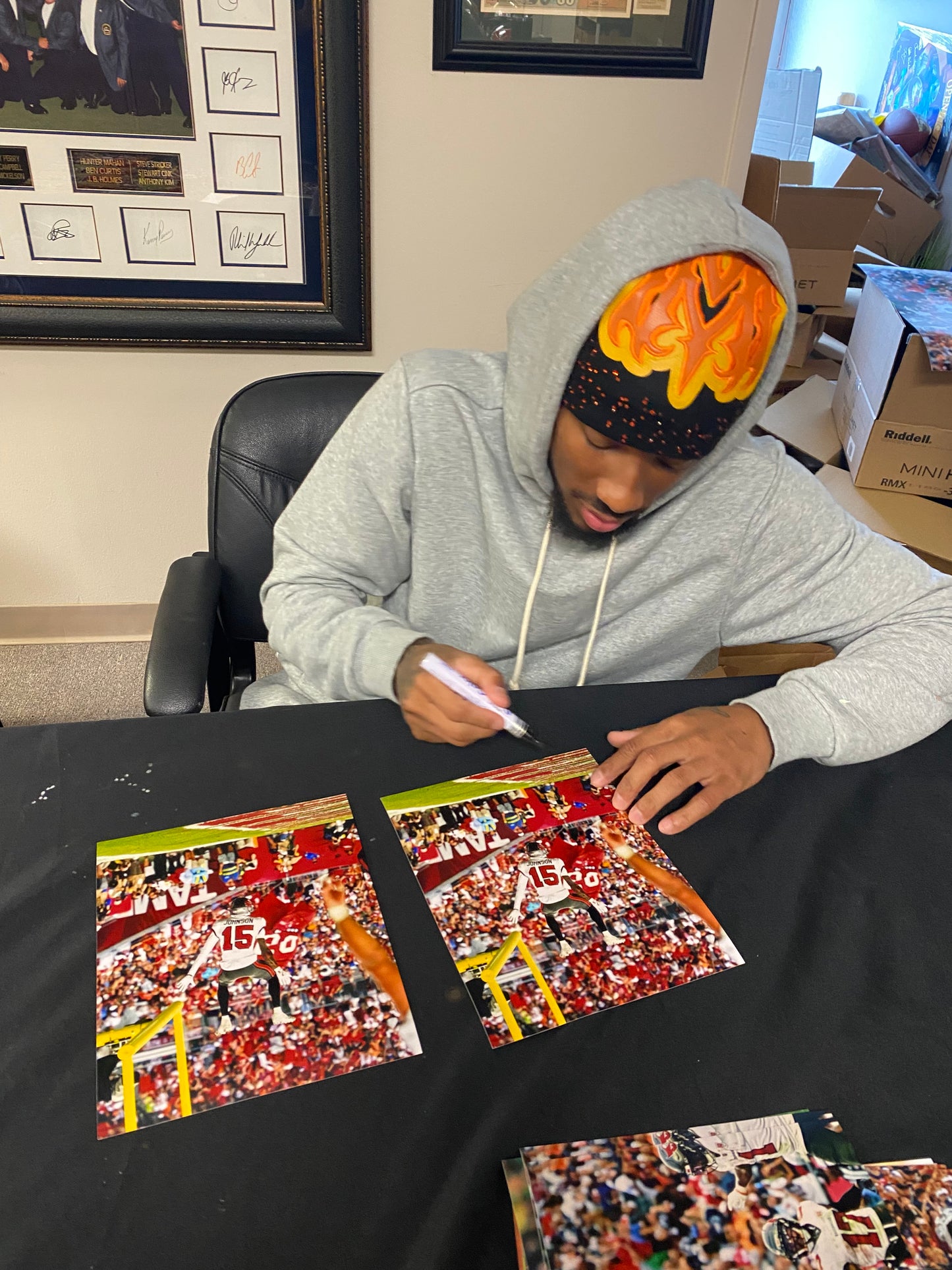 Tez Johnson Signed Tampa Bay Buccaneers 8x10 Photo