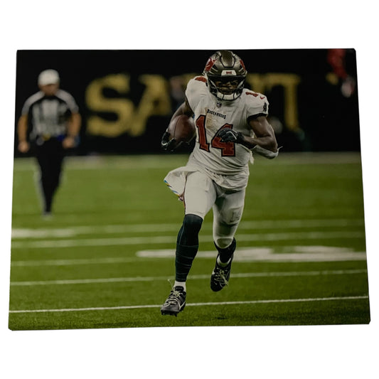 Chris Godwin Signed Tampa Bay Buccaneers 8x10 Photo