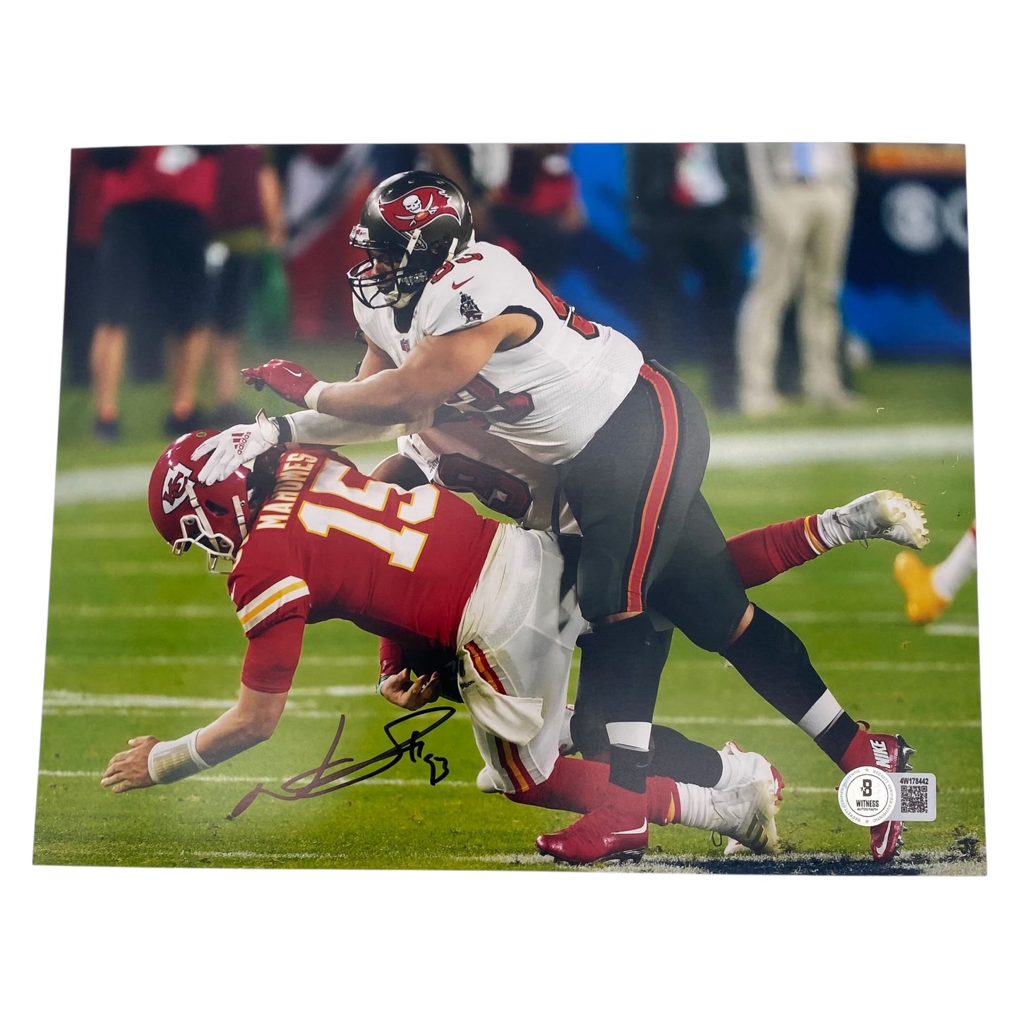 Ndamukong Suh Signed Tampa Bay Buccaneers 8x10 Photo