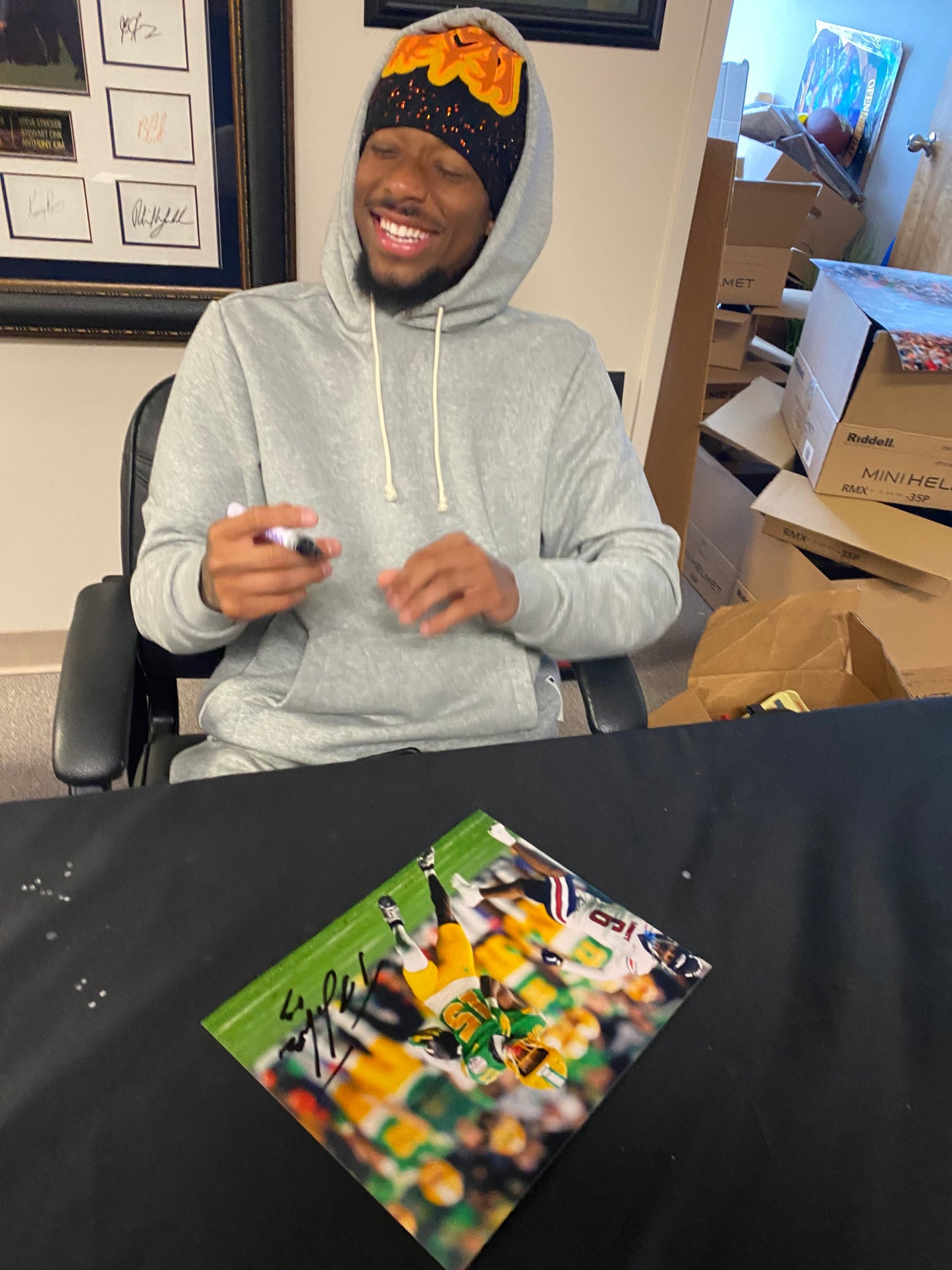 Tez Johnson Signed Oregon Ducks 8x10 Photo