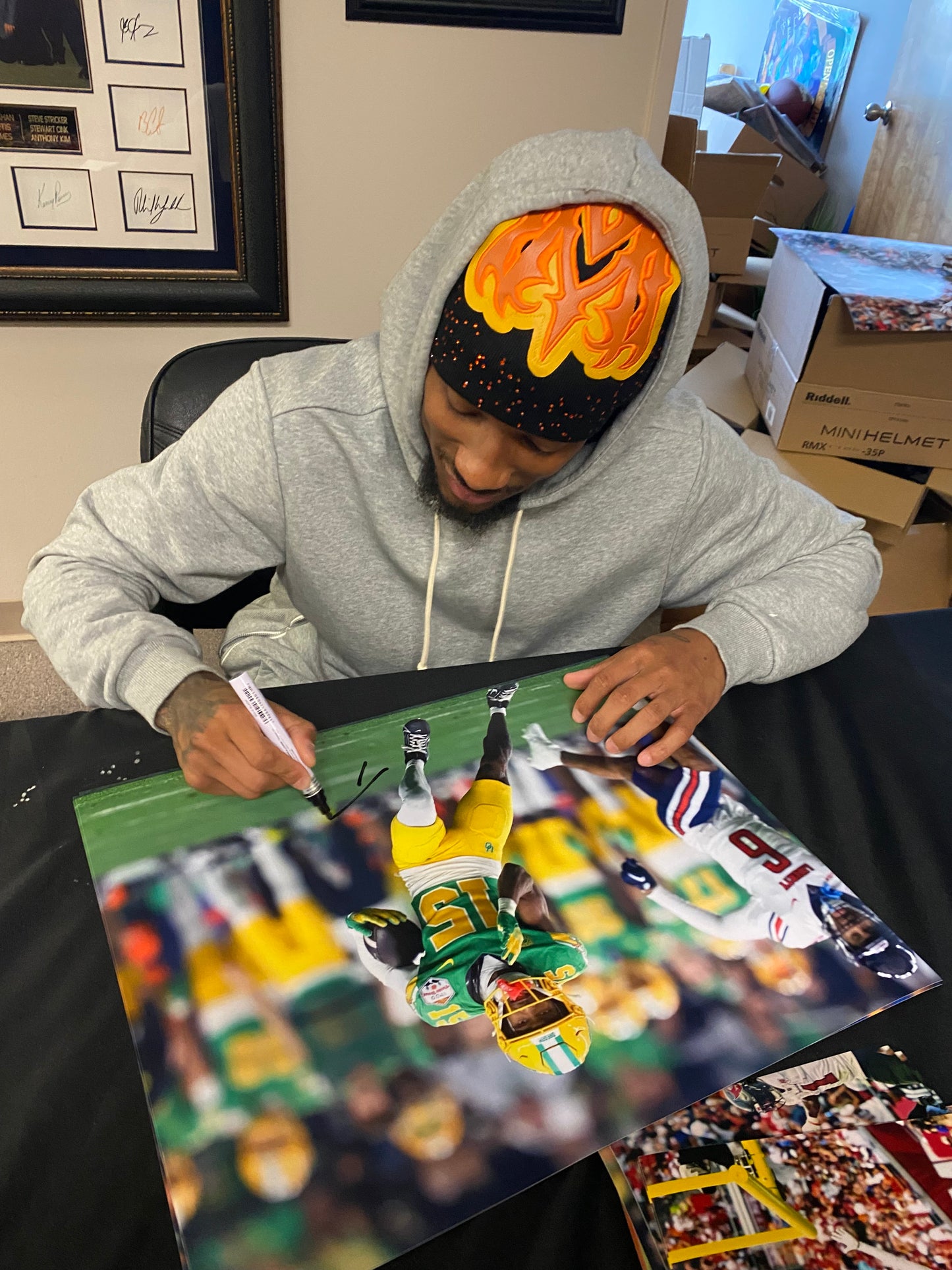 Tez Johnson Signed Oregon Ducks 16x20 Photo