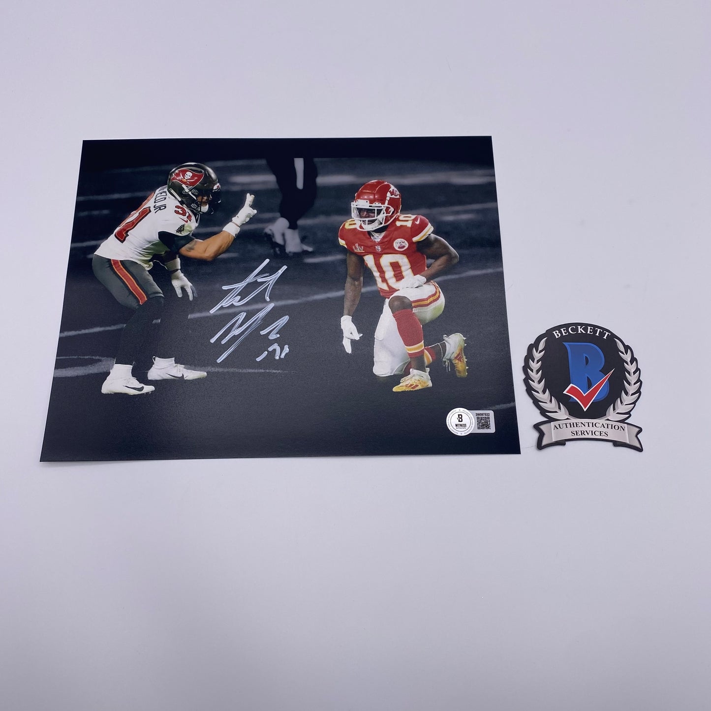 Antoine Winfield Jr Deuces Signed Tampa Bay Buccaneers 8x10 Photo