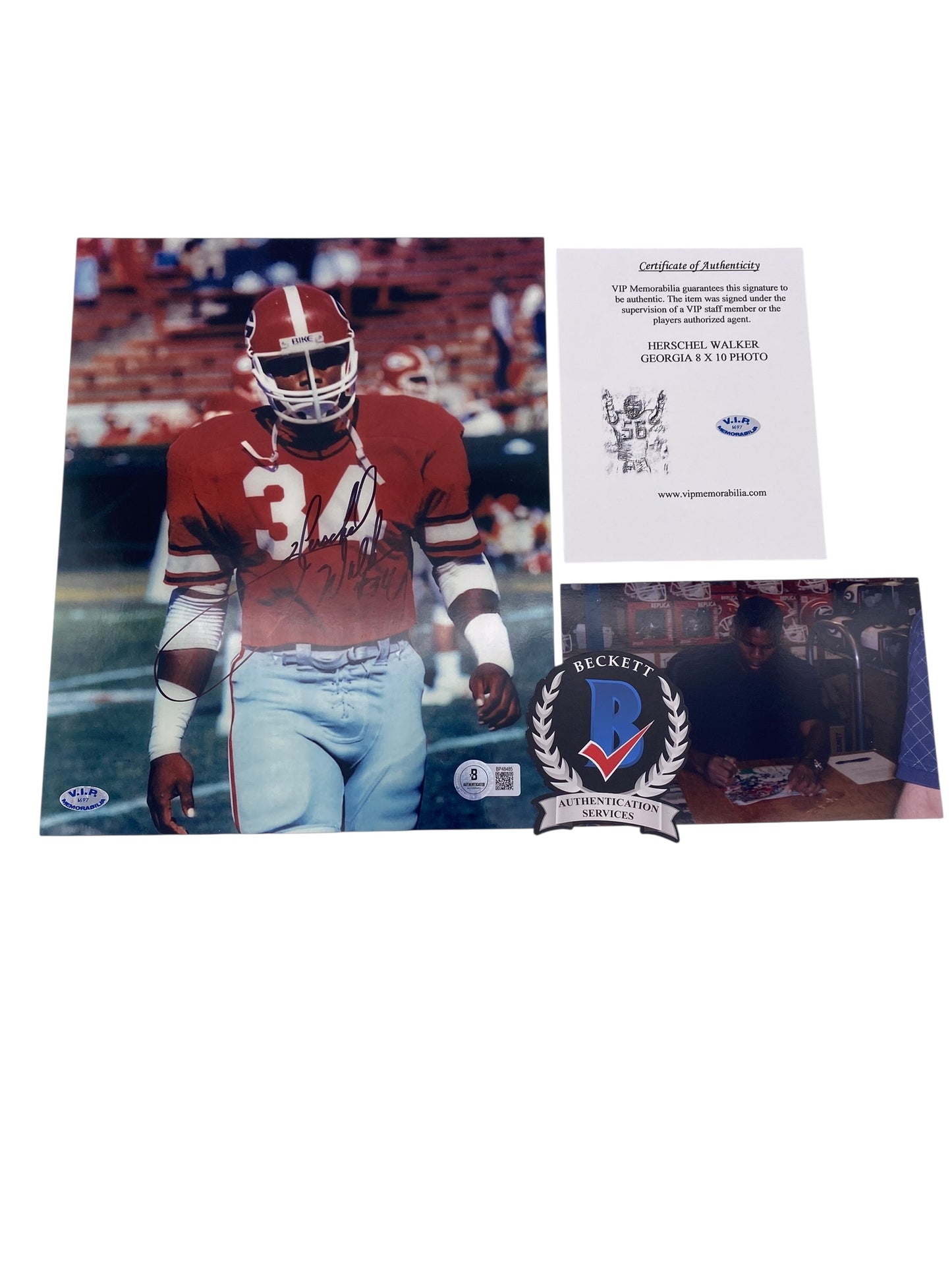 Herschel Walker Signed Georgia Bulldogs 8x10 Photo - 1982 Heisman Winner